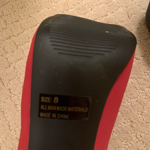 Red heels - Picture 4 of 4
